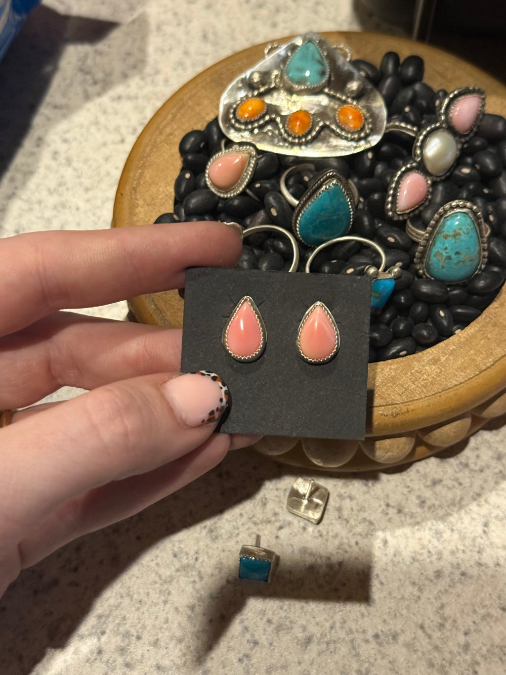 Pink conch pear stud earrings